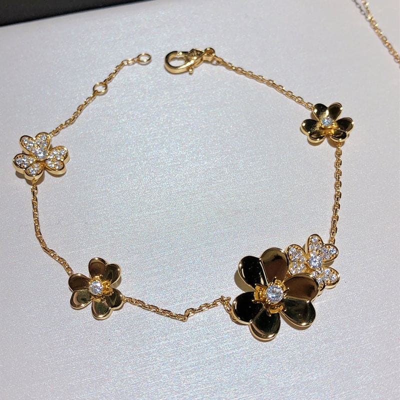 18K Frivole Diamonds Clover Bracelet