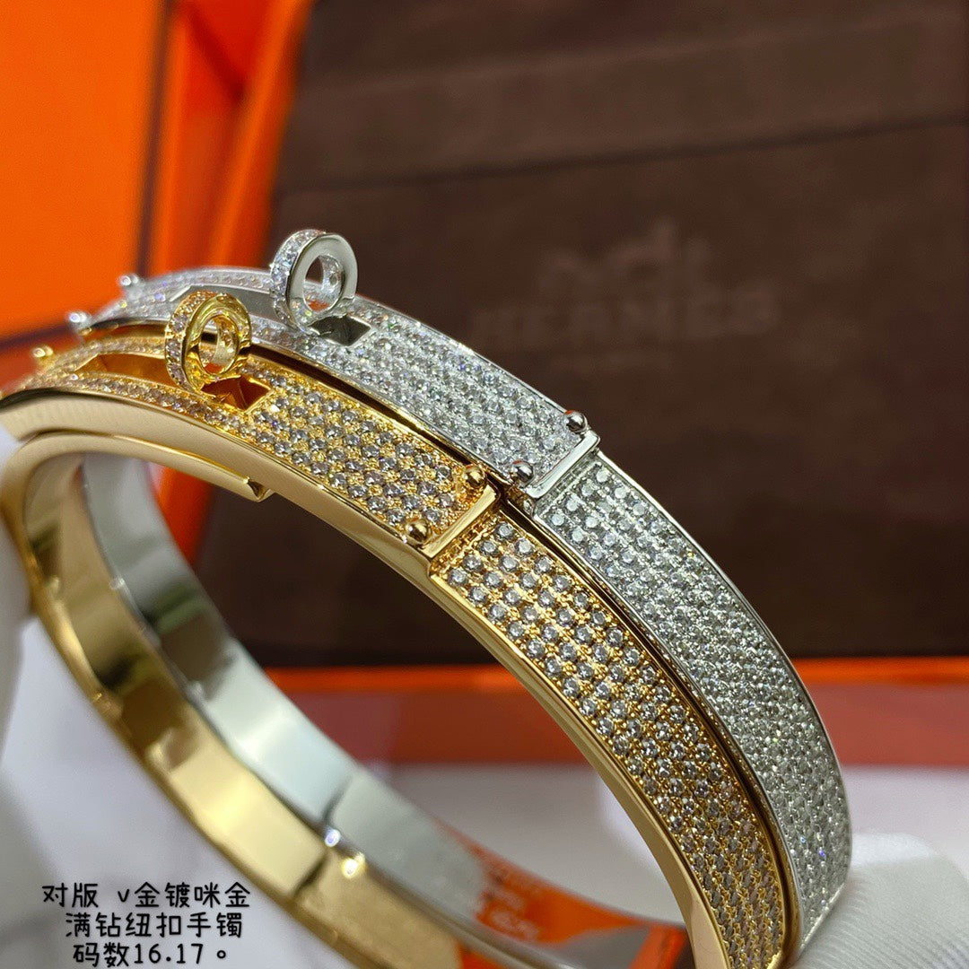 18K Kelly Diamonds H Bracelet