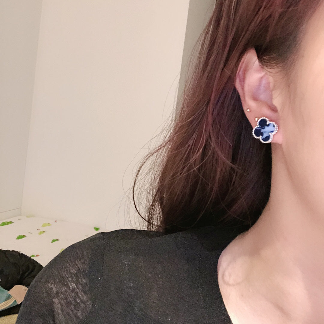 18K Vintage Alhambra Blue Earrings