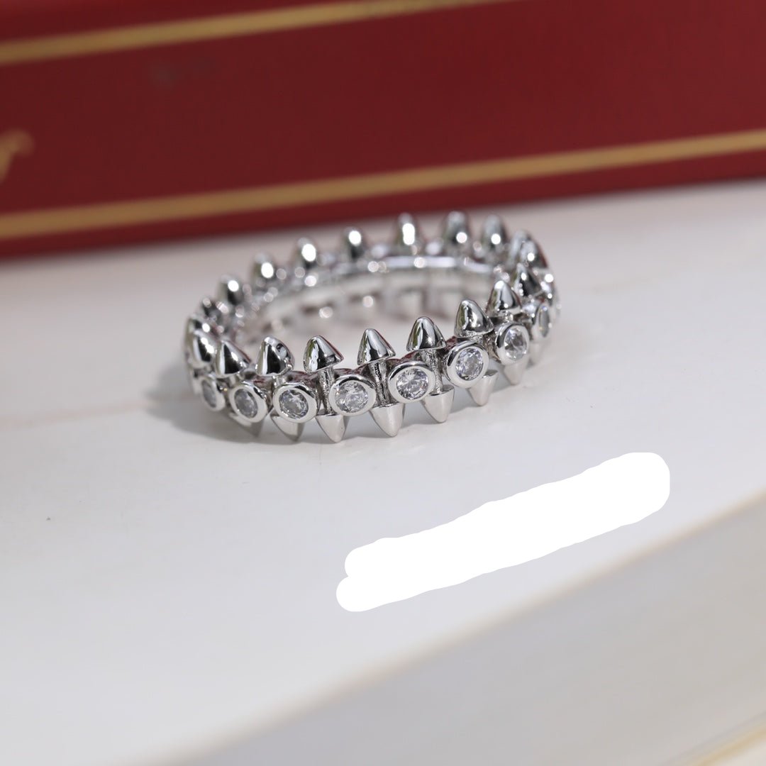 18K Clash De Diamond Ring